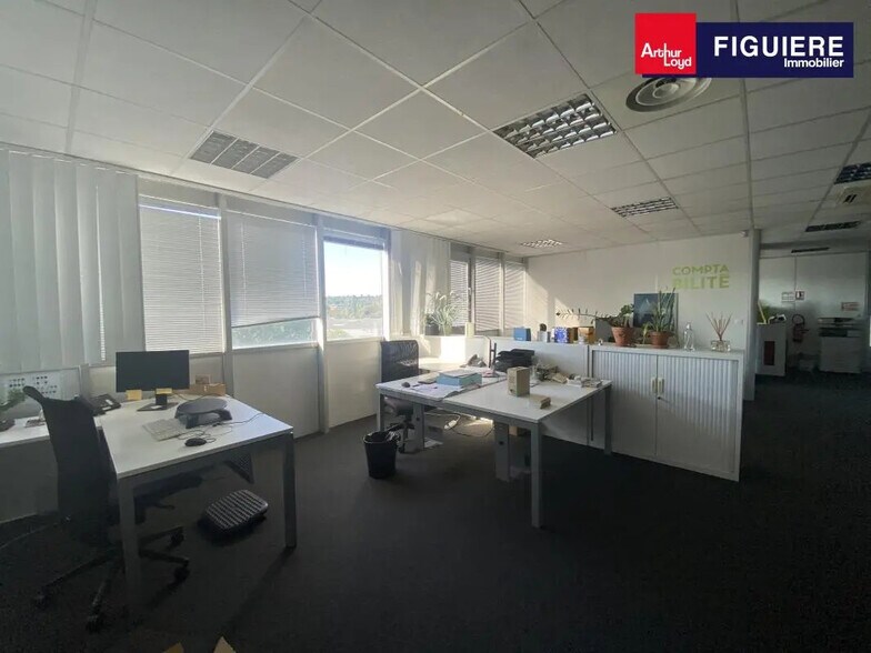 900 Rue André Ampère, Aix-en-Provence for lease - Interior Photo - Image 3 of 21