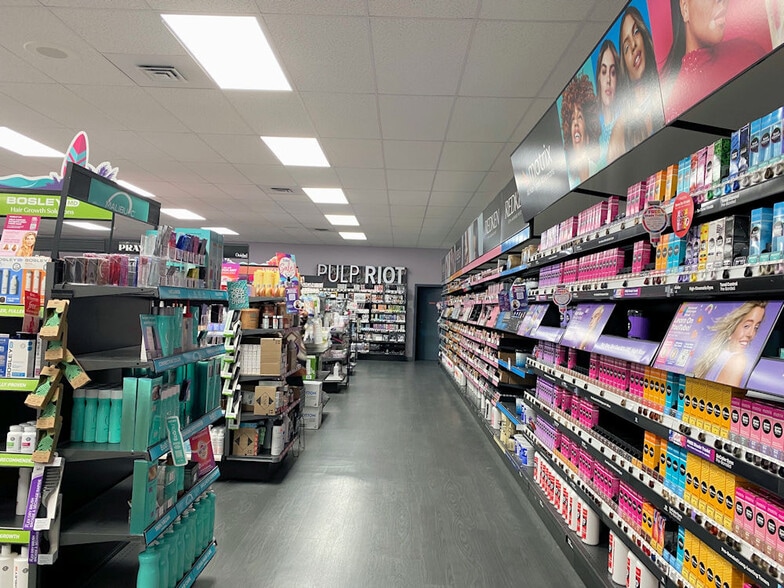 1600 N Government Way, Coeur d'Alene, ID for sale - Building Photo - Image 3 of 16