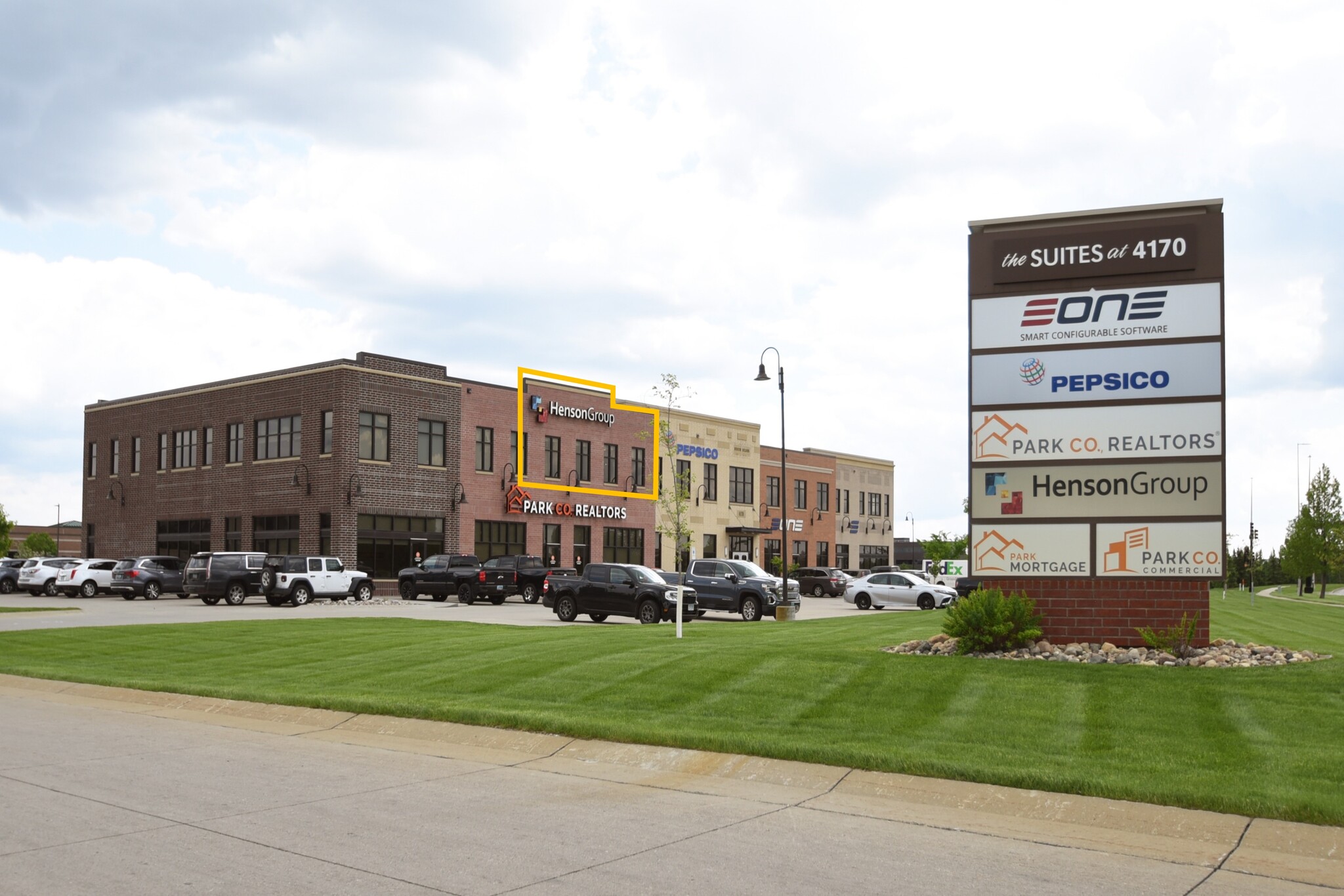 4170 S 41st Ave, Fargo, ND for lease Building Photo- Image 1 of 8