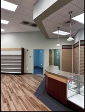 525 Amherst St, Winchester, VA for lease Interior Photo- Image 2 of 10