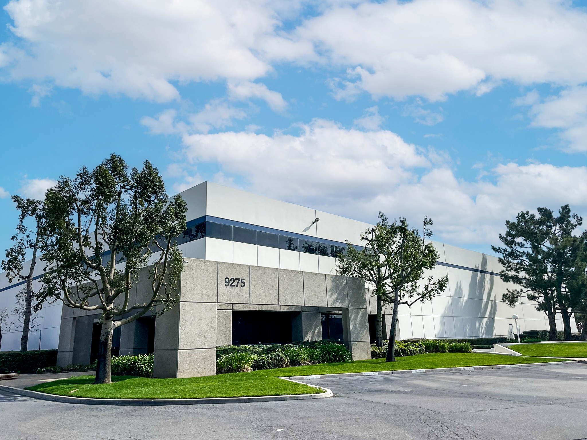 9275 Buffalo Ave, Rancho Cucamonga, CA for lease Building Photo- Image 1 of 2