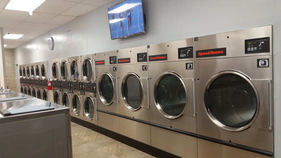 1110-1112 S Long Beach Blvd, Compton, CA for sale - Interior Photo - Image 3 of 22