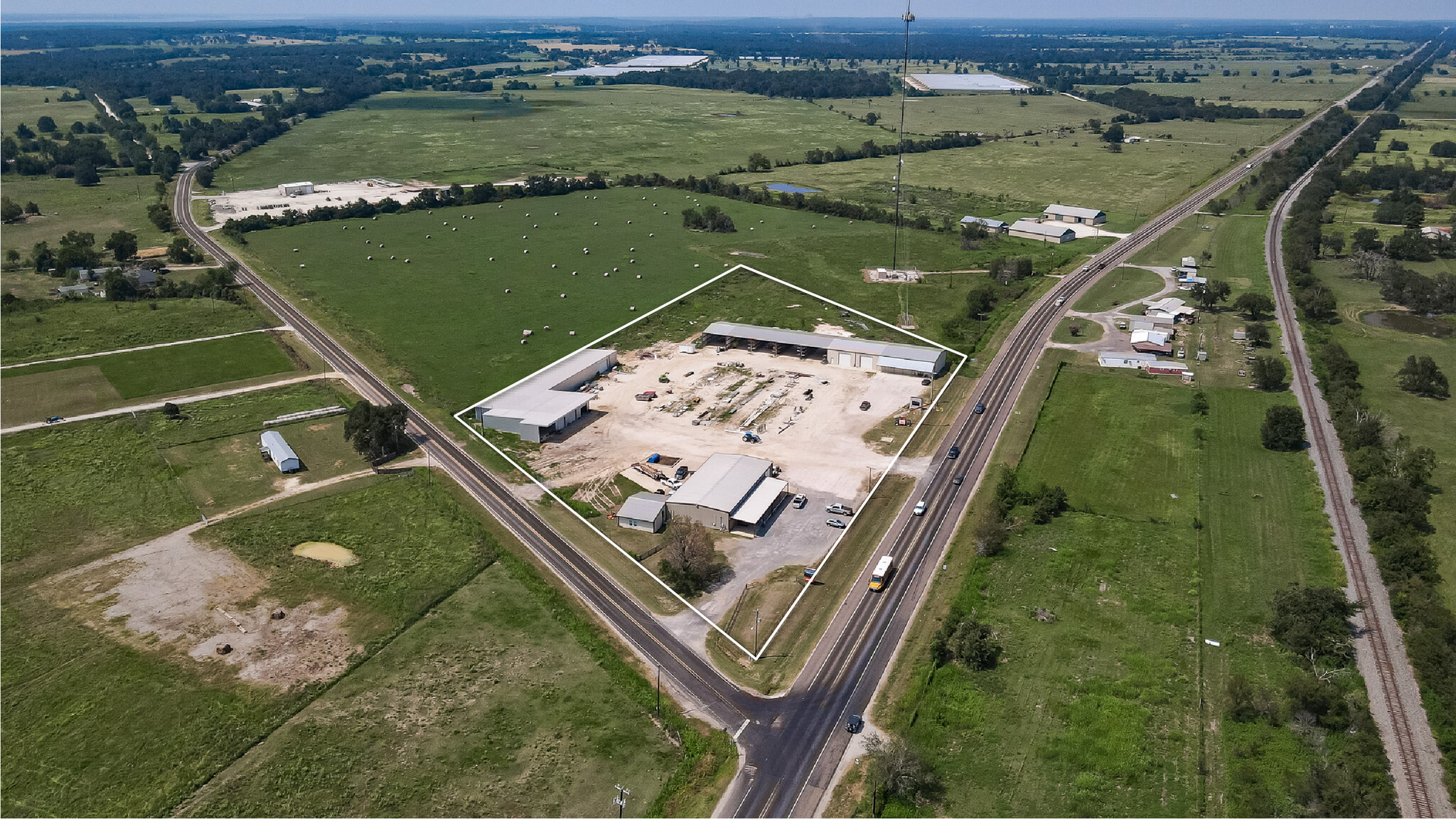 17552 US-79, Marquez, TX for sale Primary Photo- Image 1 of 25