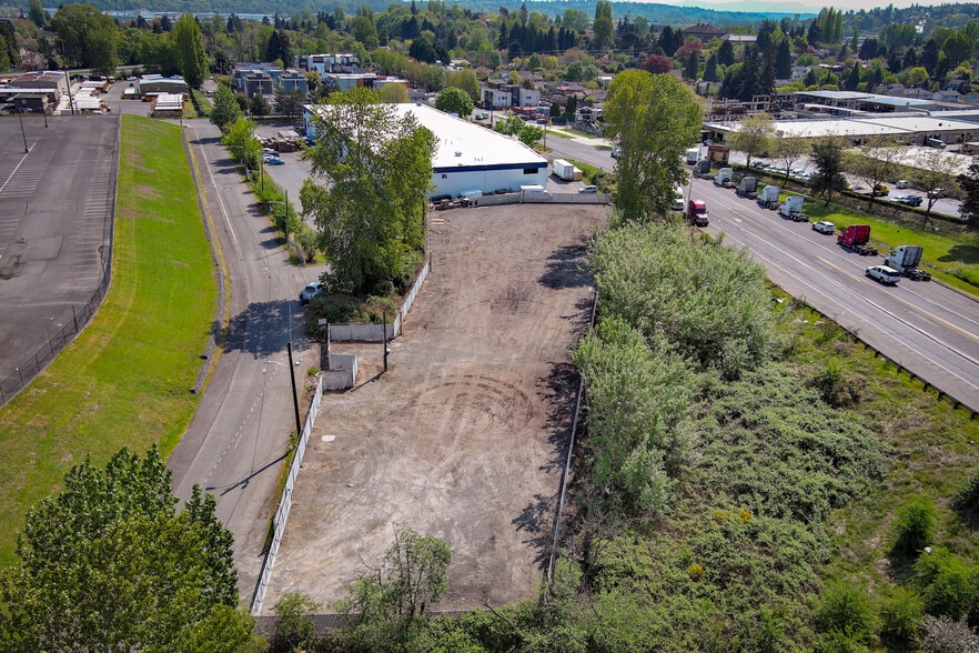 300 S Sullivan St, Seattle, WA for lease - Building Photo - Image 2 of 4