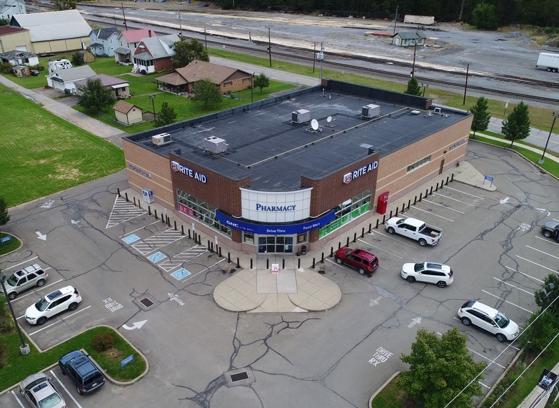 620 Allegheny Ave, Emporium, PA for lease - Primary Photo - Image 1 of 3