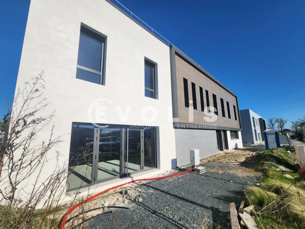 Flex in MARCY-L'ETOILE for lease Building Photo- Image 1 of 16