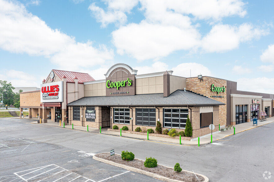 616-690 University Shopping Ctr, Richmond, KY for sale - Building Photo - Image 1 of 1