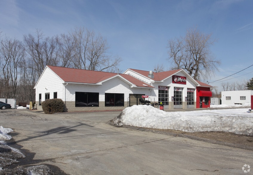 1761 Berlin Tpke, Wethersfield, CT for lease - Building Photo - Image 2 of 2