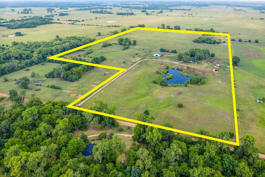 264 Apache Rd, Inman, KS for sale - Building Photo - Image 1 of 1