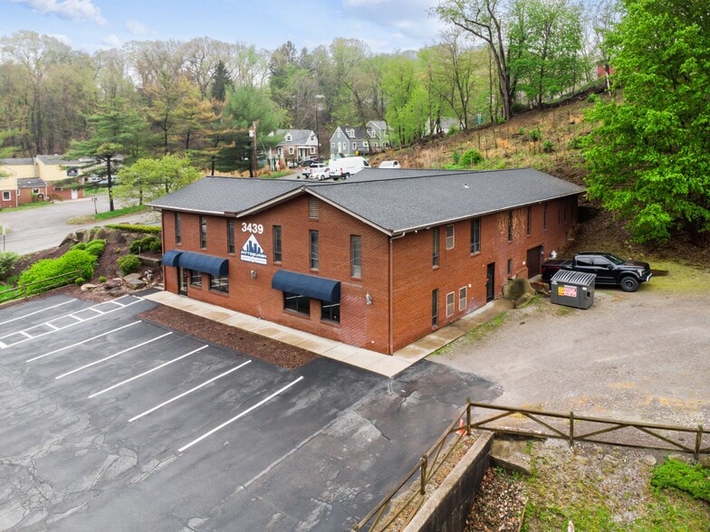 3439 Babcock Blvd, Pittsburgh, PA for sale - Building Photo - Image 2 of 23