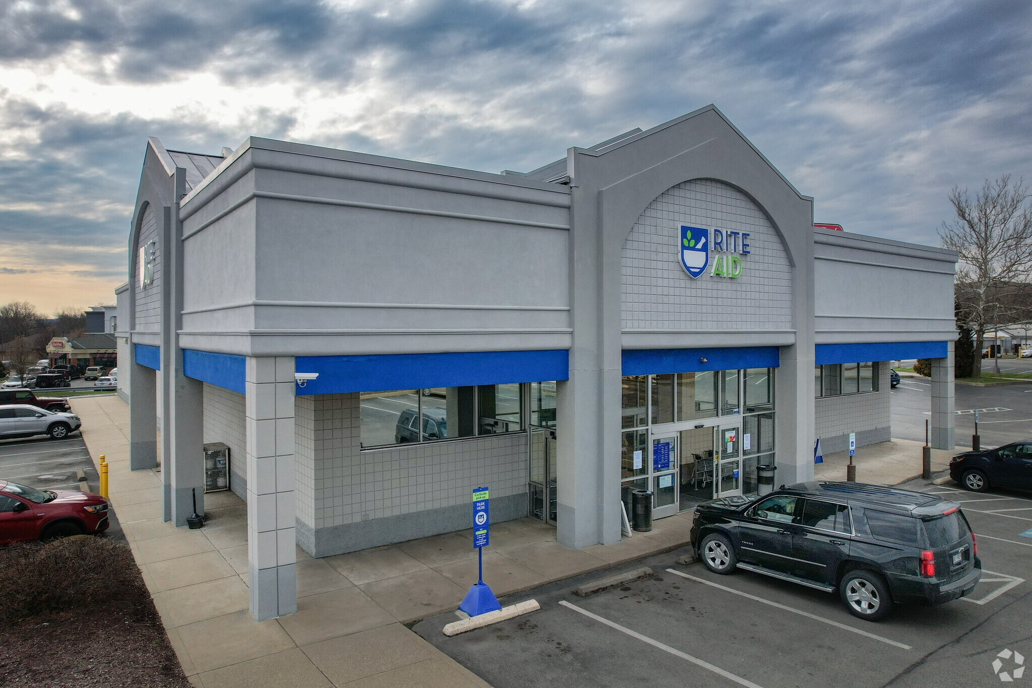 843 Rostraver Rd, Belle Vernon, PA for lease Primary Photo- Image 1 of 5