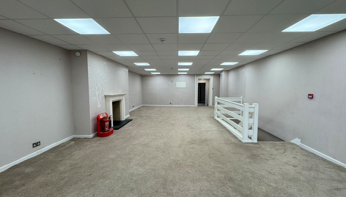 60 Clare St, Bridgwater for lease Interior Photo- Image 1 of 2