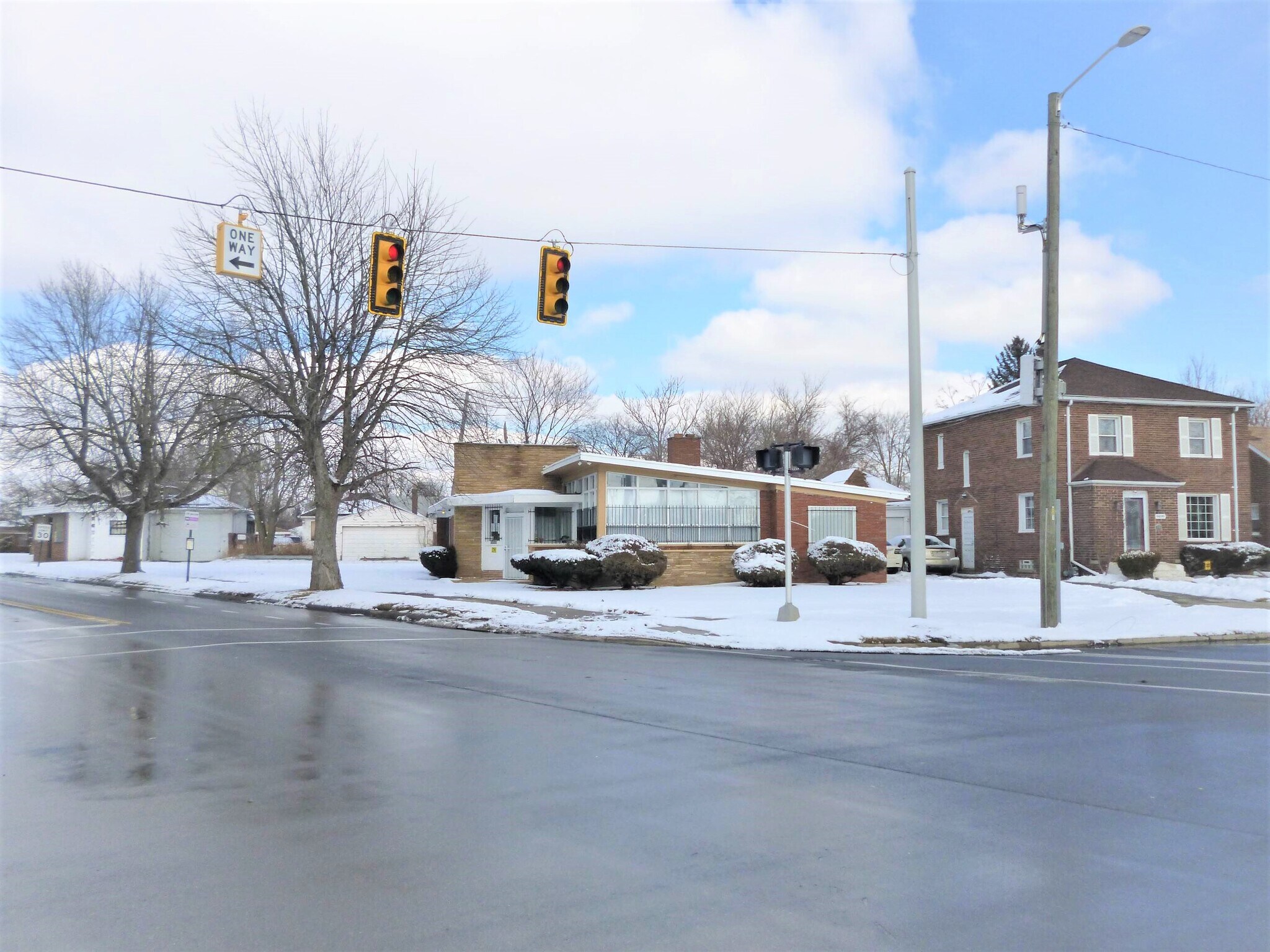 9489 E Outer Dr, Detroit, MI for sale Building Photo- Image 1 of 1