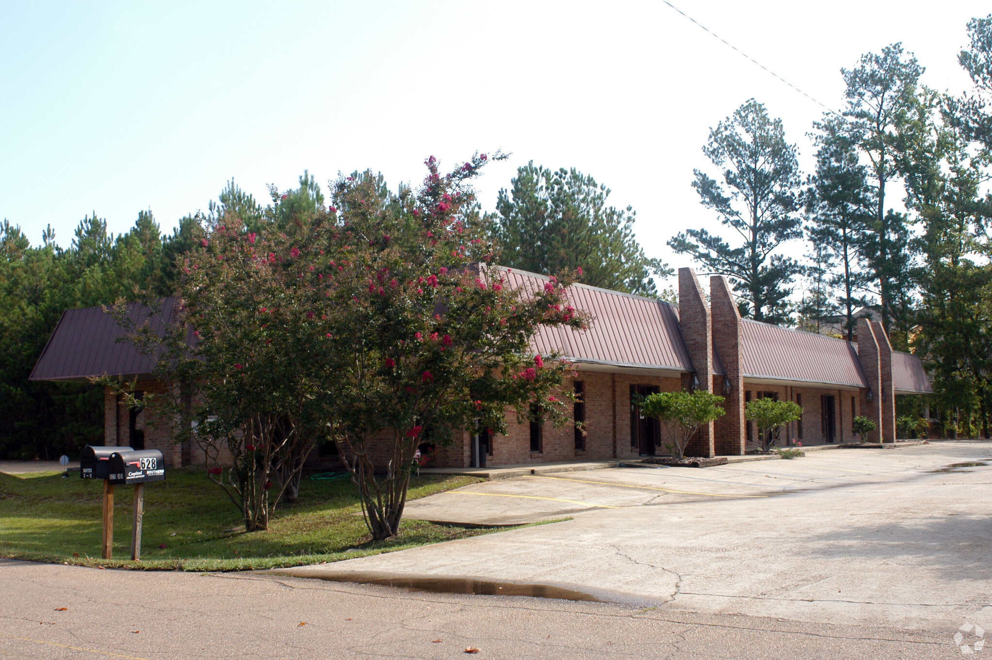 628 Lakeland East Dr, Flowood, MS for sale Primary Photo- Image 1 of 1