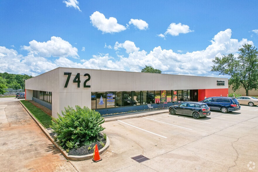 742 N Anderson Rd, Rock Hill, SC for sale - Primary Photo - Image 1 of 1