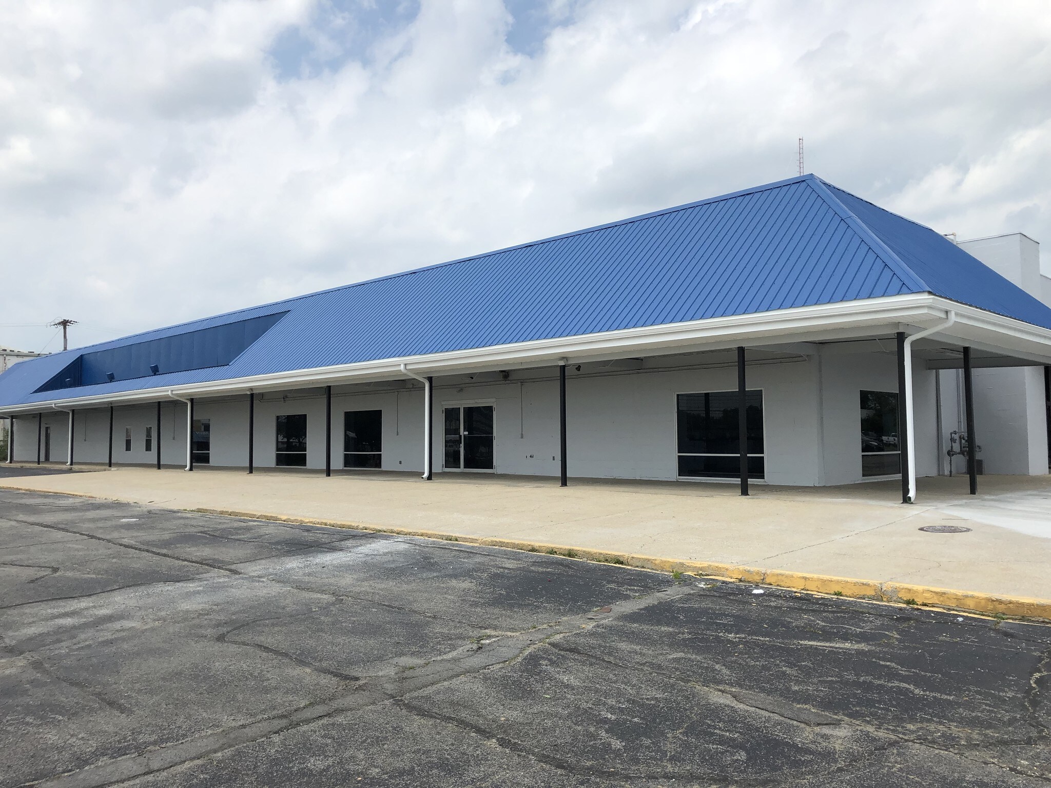 1209-1249 E New Circle Rd, Lexington, KY for sale Primary Photo- Image 1 of 1