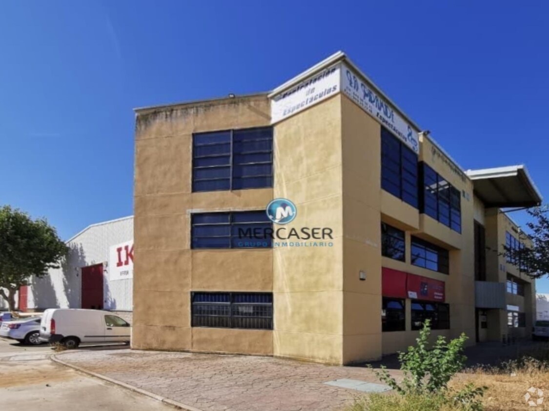 Avenida Milán,, Azuqueca de Henares, GUA 19200 -  -  - Interior Photo - Image 1 of 7