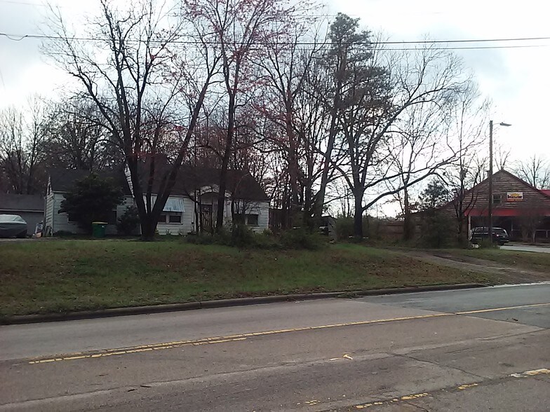 1406 Old Concord Rd, Salisbury, NC 28146