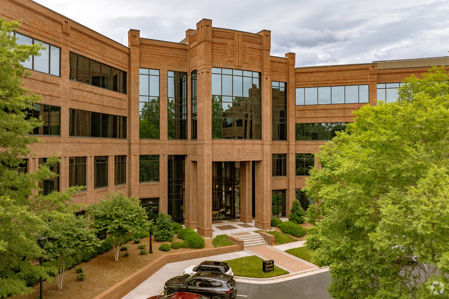 4700 Falls of Neuse Rd, Raleigh, NC for sale - Primary Photo - Image 1 of 1