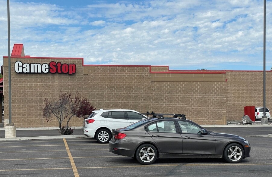 4335 Yellowstone Ave, Pocatello, ID for lease - Building Photo - Image 2 of 5