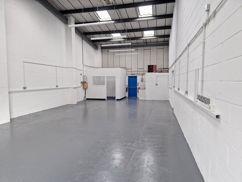 Stafford Clos, Ashford for lease - Interior Photo - Image 2 of 5