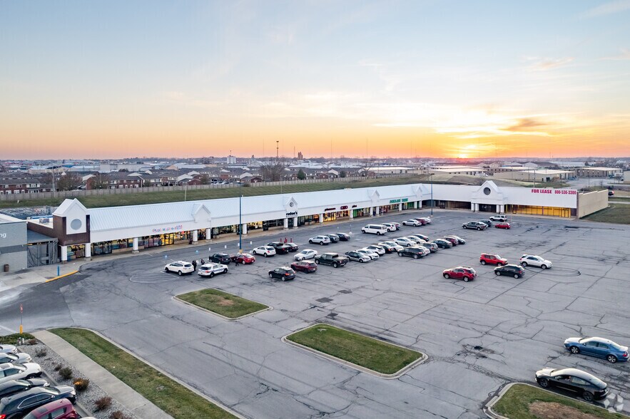 53155329 Coldwater Rd, Fort Wayne, IN 46825 Coldwater Crossing