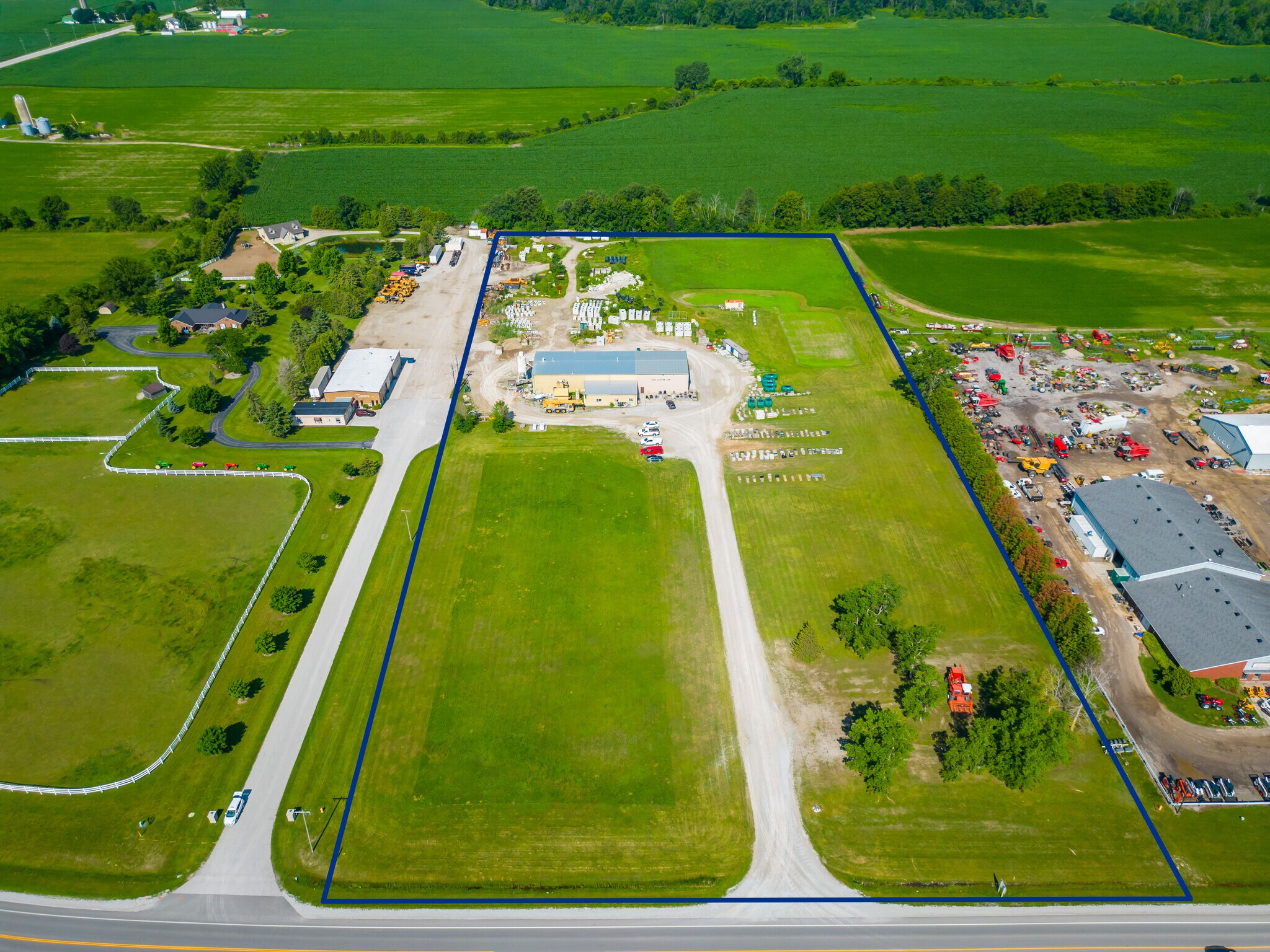 374 Broadway St, Wyoming, ON for sale Primary Photo- Image 1 of 1