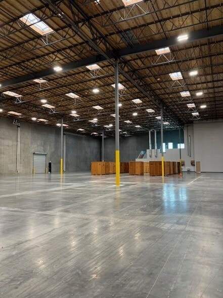 2548 Cactus Rd, San Diego, CA for lease - Interior Photo - Image 3 of 7
