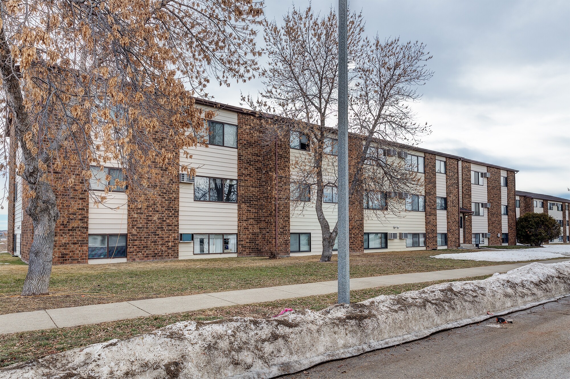 29103002 17th Ave W, Williston, ND 58801 Pheasant Run Apartments