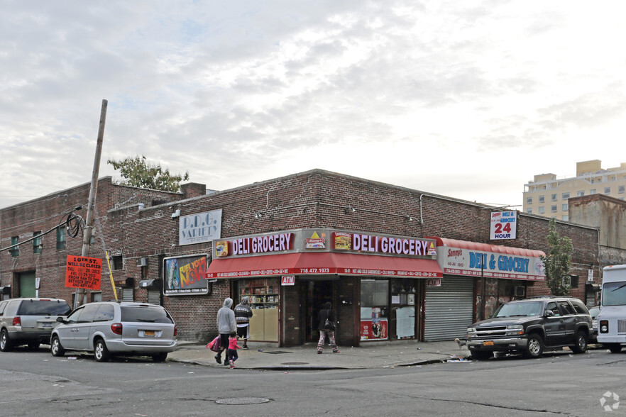 10-01-10-03 40th Ave, Long Island City, NY for lease - Primary Photo - Image 1 of 3