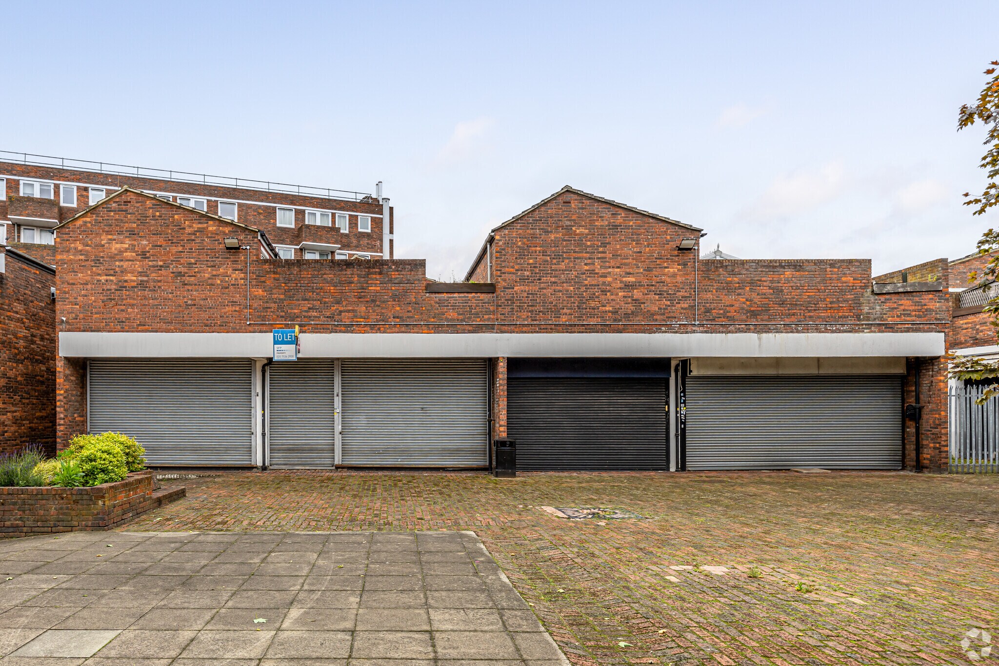 2 Brayford Sq, London for lease Primary Photo- Image 1 of 8