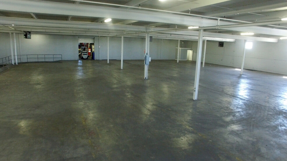 1100 Polk Ave, Nashville, TN for lease - Building Photo - Image 3 of 6