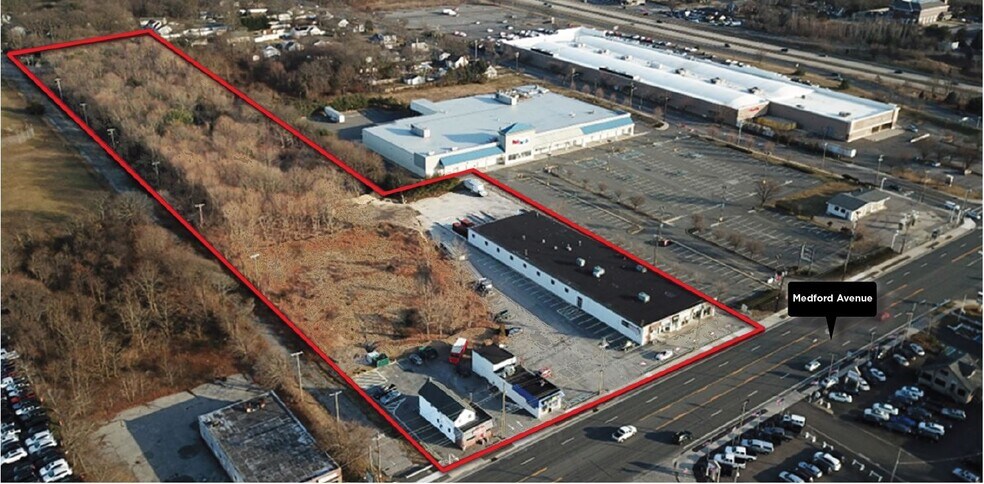 443 Medford Ave, Patchogue, NY for sale - Building Photo - Image 1 of 1