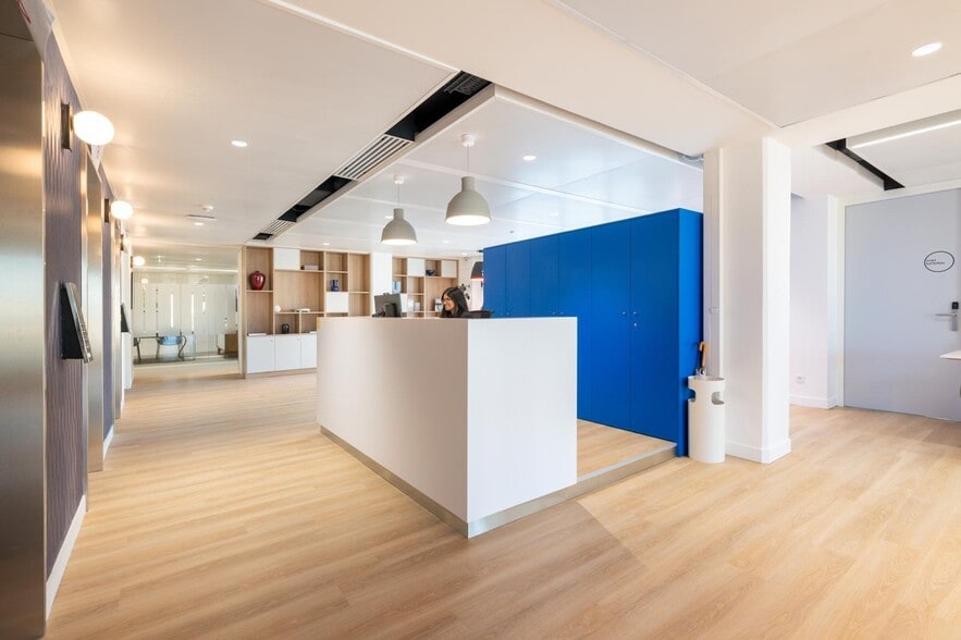 28 Rue Du Château Des Rentiers, Paris for lease - Interior Photo - Image 2 of 35