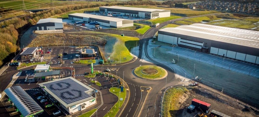 7B-7D Frontier Av, Blackburn for sale Primary Photo- Image 1 of 1