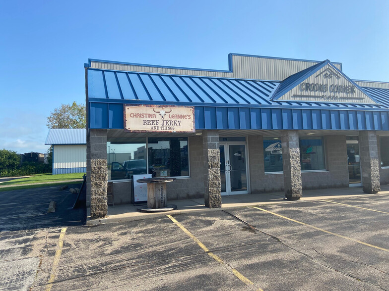 340 E Ann St, Kaukauna, WI for lease - Building Photo - Image 1 of 3