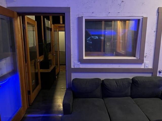 12028 Vose St, North Hollywood, CA for lease Interior Photo- Image 1 of 5