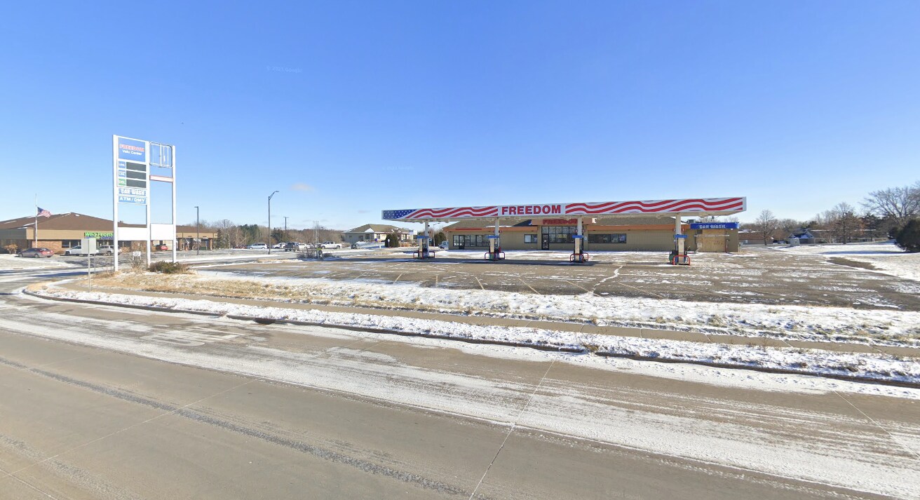 120 Meridian Dr, New Richmond, WI for sale Building Photo- Image 1 of 4