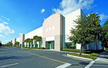 2100 SW 2nd St, Pompano Beach, FL for lease Building Photo- Image 1 of 1