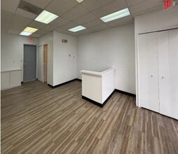 13210-13270 Trenton Rd, Southgate, MI for lease Interior Photo- Image 2 of 4
