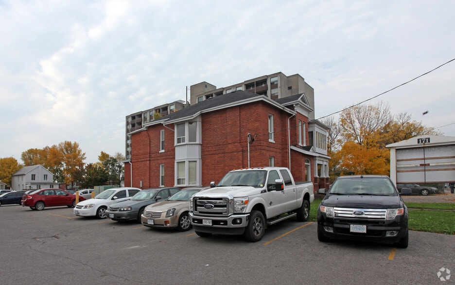 171 King St E, Oshawa, ON for sale - Building Photo - Image 2 of 2