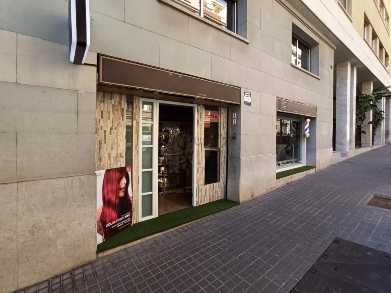 Retail in Barcelona, Barcelona for lease Interior Photo- Image 1 of 12
