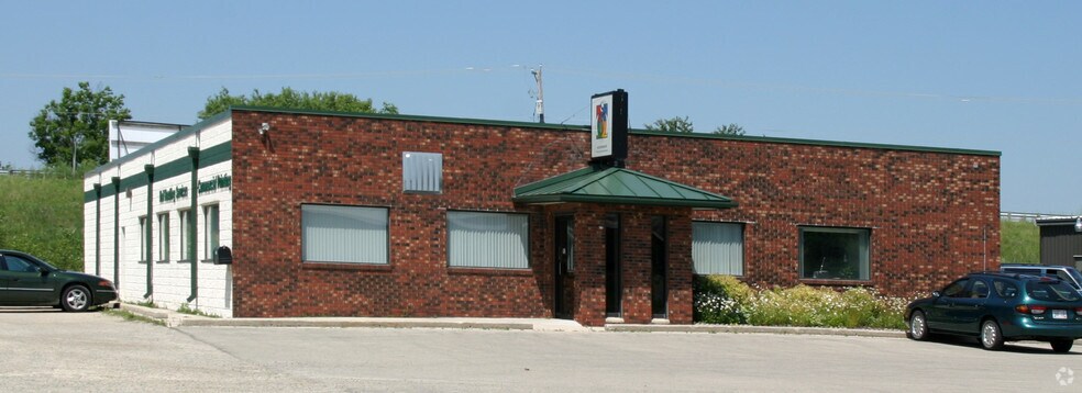 1204 Declark St, Beaver Dam, WI for sale - Primary Photo - Image 1 of 1