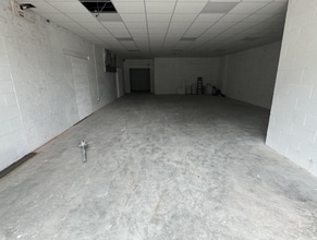 Roseville Rd, Leeds for lease Interior Photo- Image 2 of 5