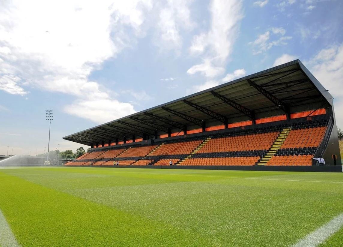 Camrose Ave, Edgware for sale Primary Photo- Image 1 of 1