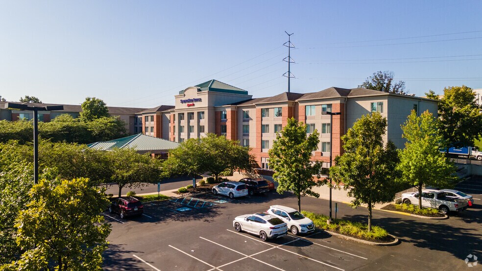 2480 Maryland Rd, Willow Grove, PA for sale - Building Photo - Image 1 of 1