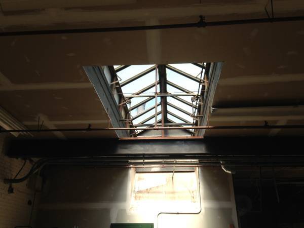 210-211 Cottage St, Poughkeepsie, NY for lease - Interior Photo - Image 3 of 63