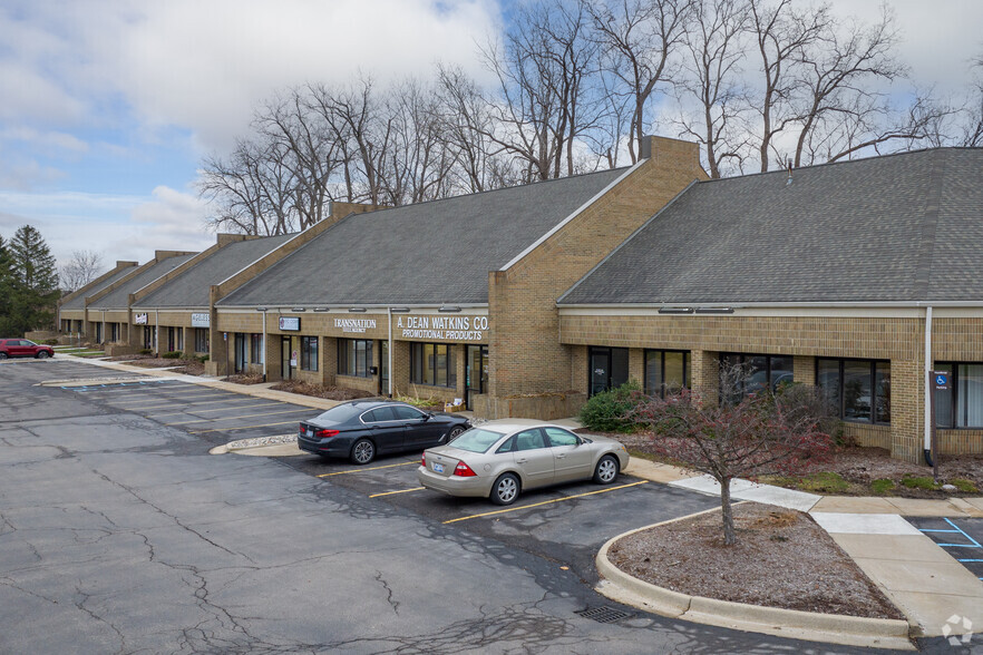 2395 Jolly Rd, Okemos, MI for lease - Primary Photo - Image 2 of 6