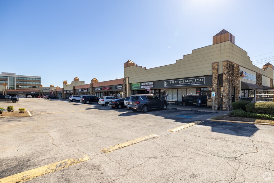 4051 Fm 1960 Rd W, Houston, TX for lease - Building Photo - Image 1 of 7