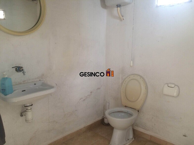 Retail in Ontinyent, Valencia for lease - Building Photo - Image 3 of 3